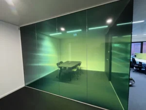 Sablage et cloison atelier publicitaire Luxembourg