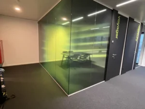 Sablage et cloison atelier publicitaire Luxembourg