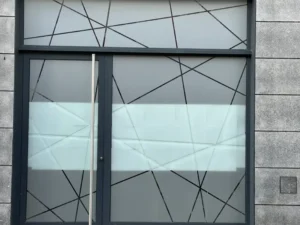 Sablage et cloison atelier publicitaire Luxembourg