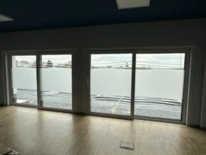 Sablage et cloison atelier publicitaire Luxembourg