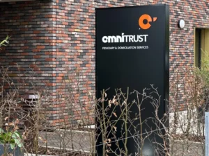 Totem atelier publicitaire Luxembourg