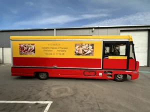 Véhicule semi ou covering Atelier Publicitaire Luxembourg.